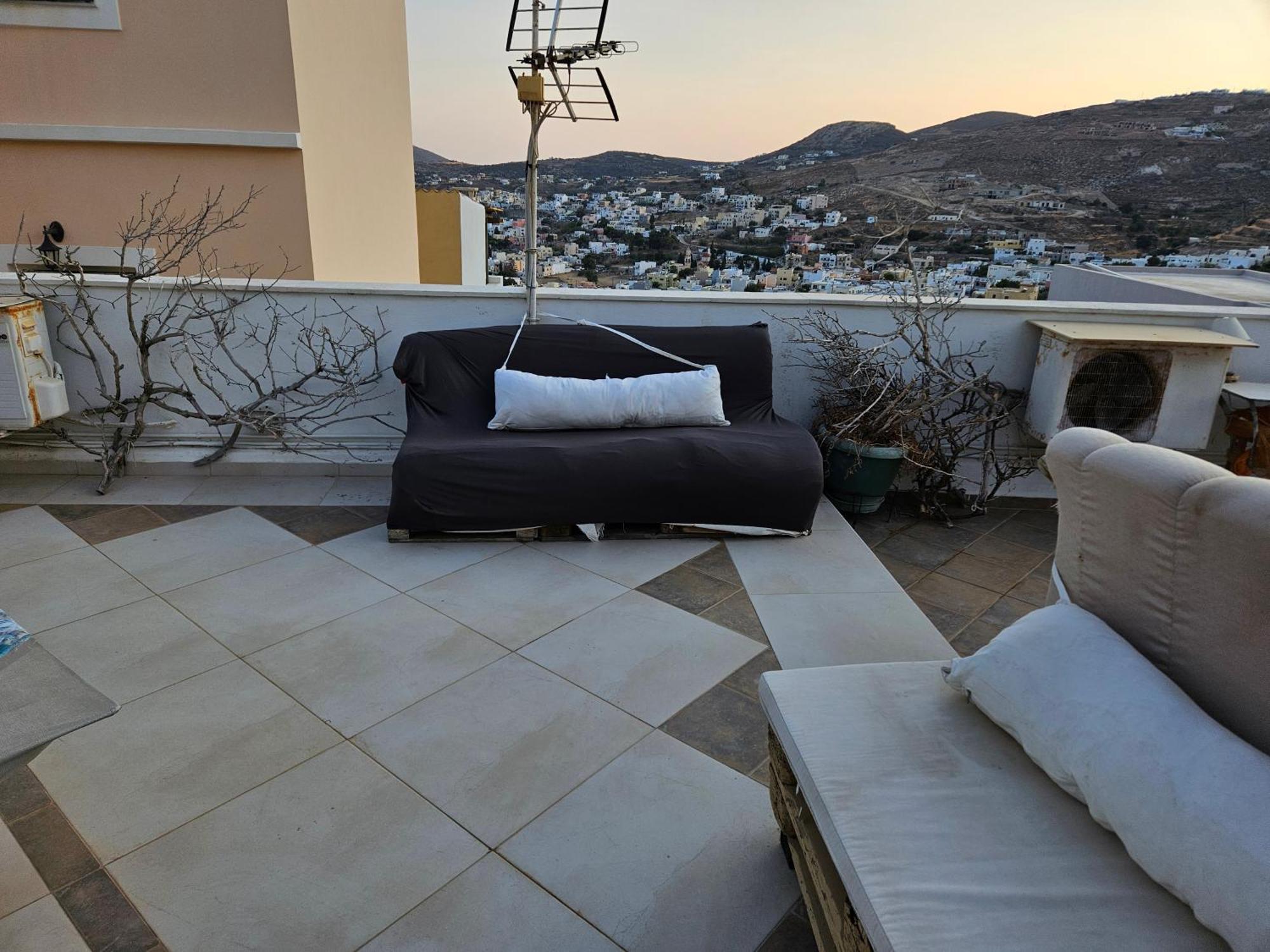 Ferienwohnung New Style In The Neighborhood Ermoupoli Exterior foto